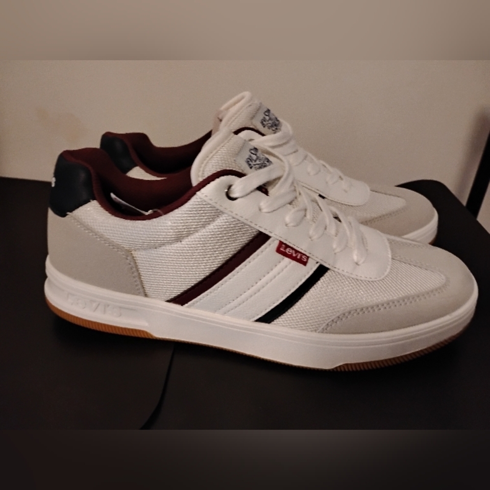 New  Levi's Men's White Low-Top Sneakers with Burgundy and Black Accents